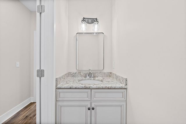 720 Moore Hollow Rd, Indian Mound, TN 37079