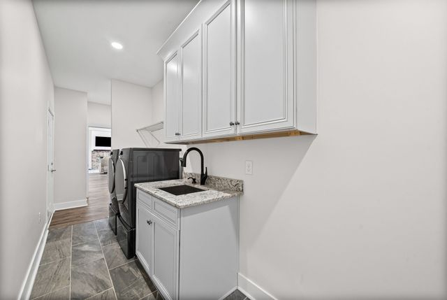 720 Moore Hollow Rd, Indian Mound, TN 37079