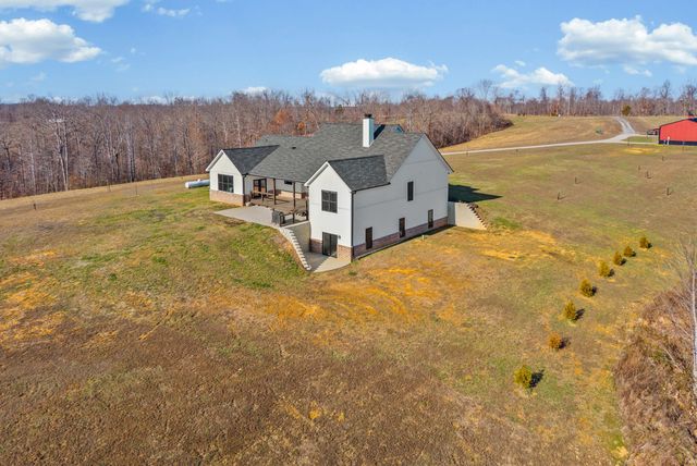 720 Moore Hollow Rd, Indian Mound, TN 37079