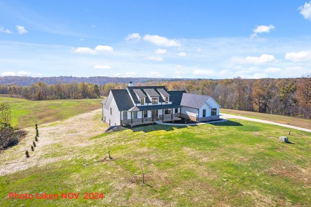 720 Moore Hollow Rd, Indian Mound, TN 37079