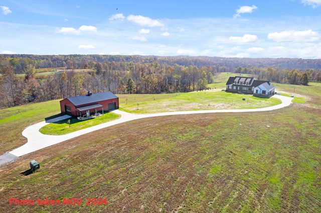 720 Moore Hollow Rd, Indian Mound, TN 37079