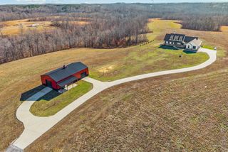 720 Moore Hollow Rd, Indian Mound, TN 37079