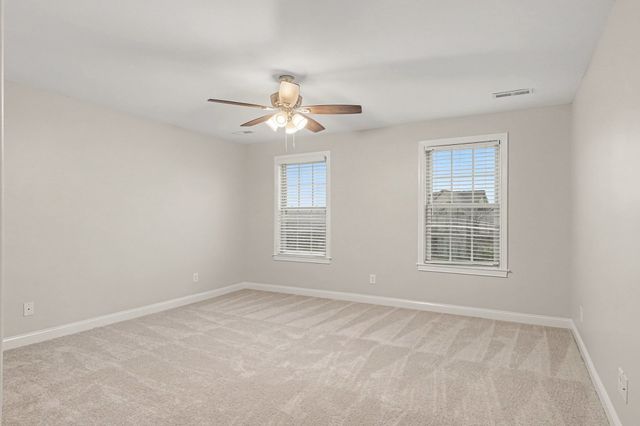544 Larkspur Dr, Clarksville, TN 37043