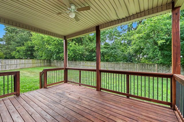 544 Larkspur Dr, Clarksville, TN 37043