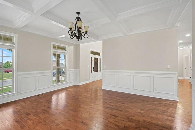 544 Larkspur Dr, Clarksville, TN 37043