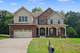 544 Larkspur Dr, Clarksville, TN 37043