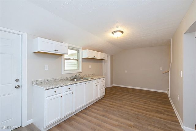 7212 Camden Avenue, Cleveland, OH 44102