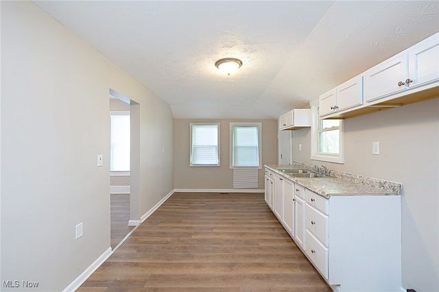 7212 Camden Avenue, Cleveland, OH 44102