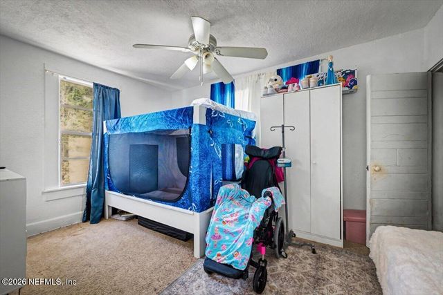 8610 LENOX Avenue, Jacksonville, FL 32221