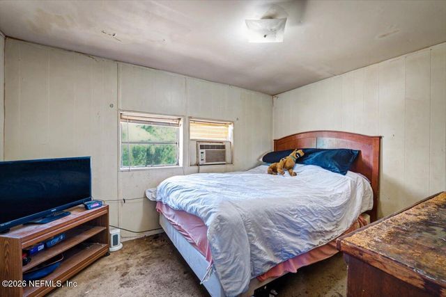 8610 LENOX Avenue, Jacksonville, FL 32221