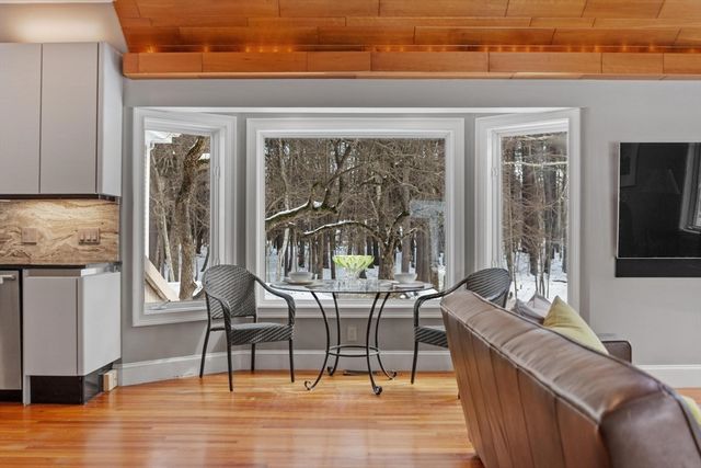 2 Duston Ln, Acton, MA 01720