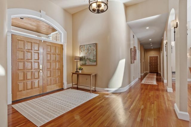 2 Duston Ln, Acton, MA 01720