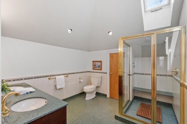 2 Duston Ln, Acton, MA 01720