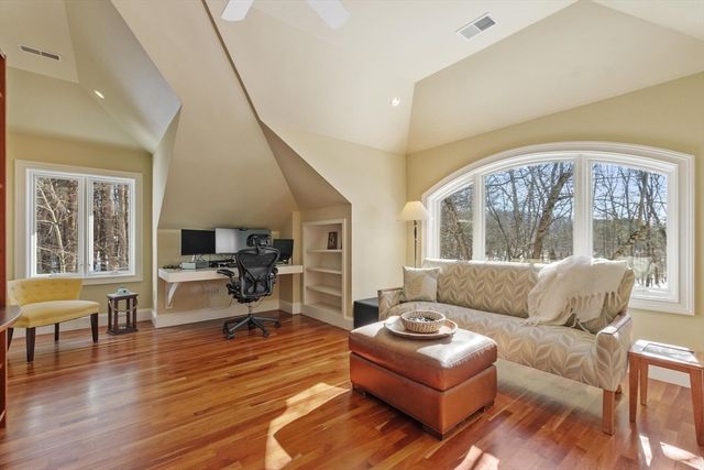 2 Duston Ln, Acton, MA 01720