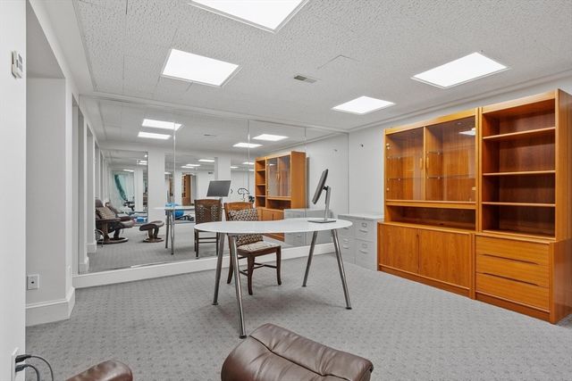 2 Duston Ln, Acton, MA 01720