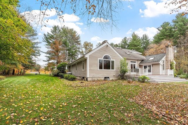 2 Duston Ln, Acton, MA 01720