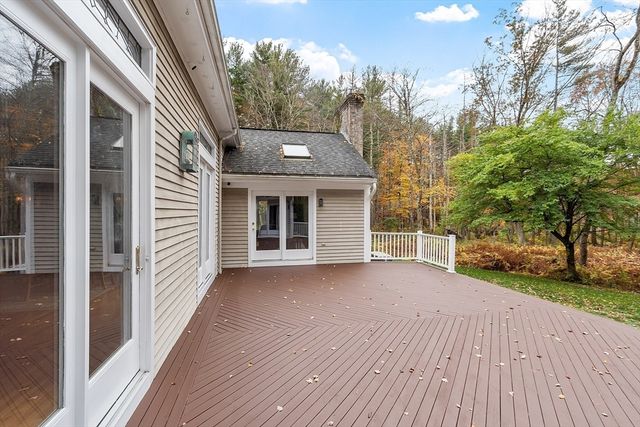 2 Duston Ln, Acton, MA 01720
