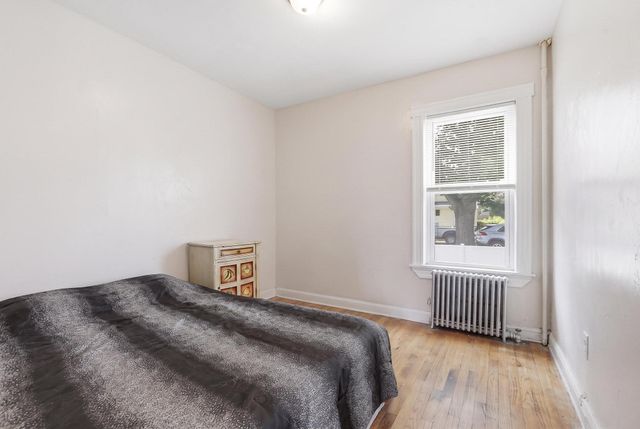 132 Huntington St, Brockton, MA 02301