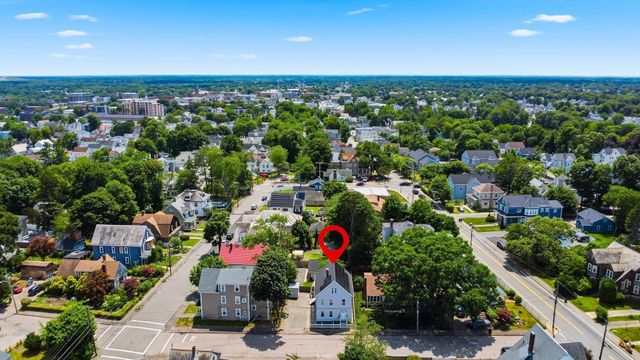 132 Huntington St, Brockton, MA 02301