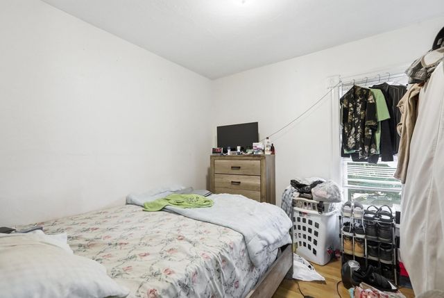 132 Huntington St, Brockton, MA 02301