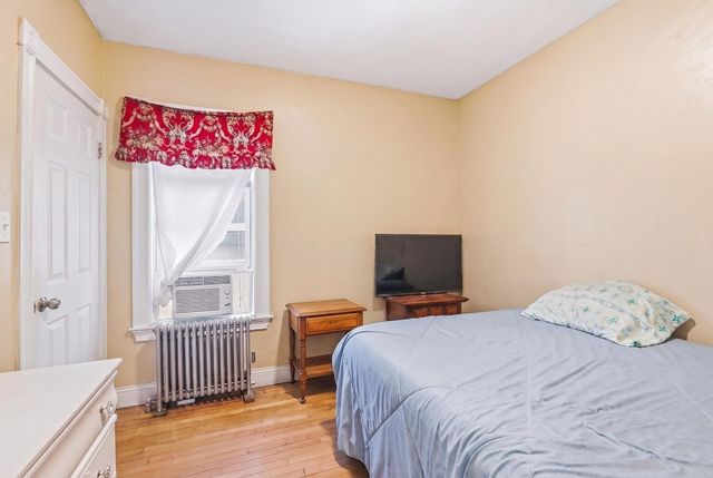 132 Huntington St, Brockton, MA 02301
