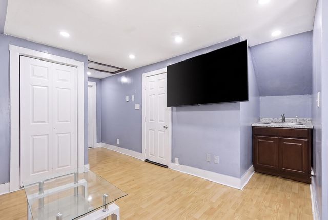 132 Huntington St, Brockton, MA 02301