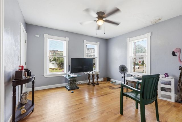 132 Huntington St, Brockton, MA 02301