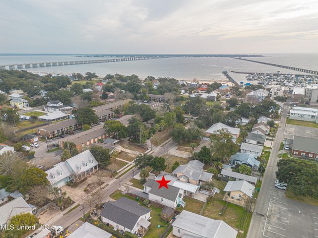 134 Demontluzin Avenue, Bay Saint Louis, MS 39520