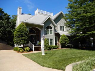 738 Marina Village Dr. # 19, Grand Rivers, KY 42045