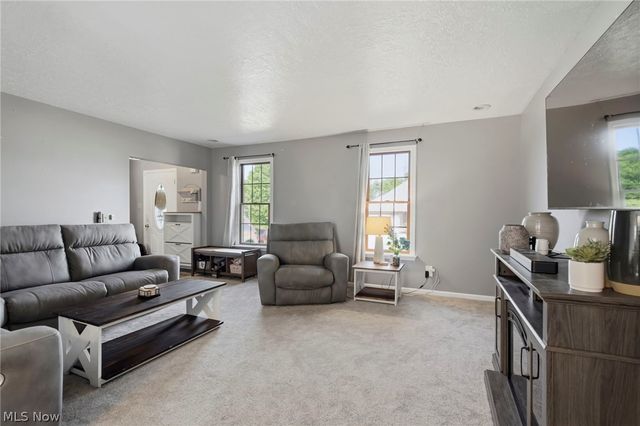 5627 Alcorn Avenue, Louisville, OH 44641