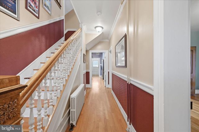 220 S MASSANUTEN ST, Strasburg, VA 22657