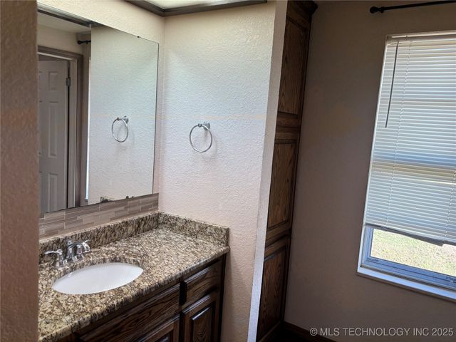 816 Boulder Drive, Ardmore, OK 73401