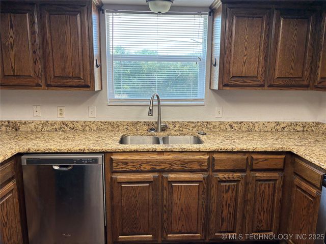 816 Boulder Drive, Ardmore, OK 73401