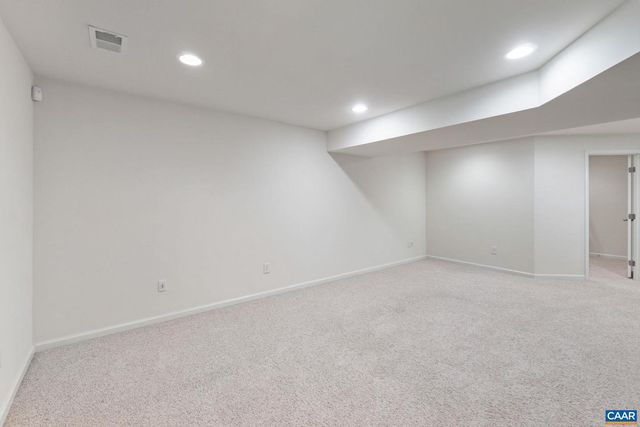 834 ROCK CREEK RD, Charlottesville, VA 22903