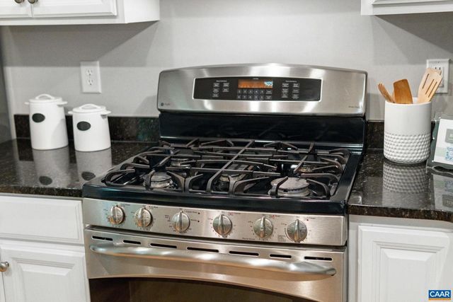 834 ROCK CREEK RD, Charlottesville, VA 22903