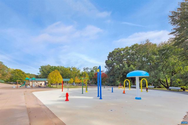 834 ROCK CREEK RD, Charlottesville, VA 22903