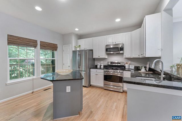 834 ROCK CREEK RD, Charlottesville, VA 22903