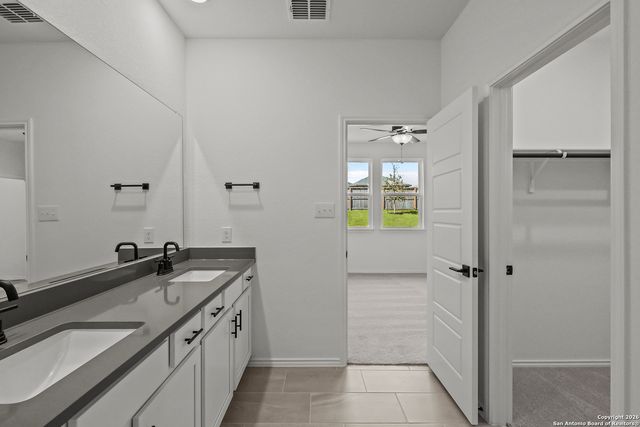 6911 Comanche Cave, San Antonio, TX 78247