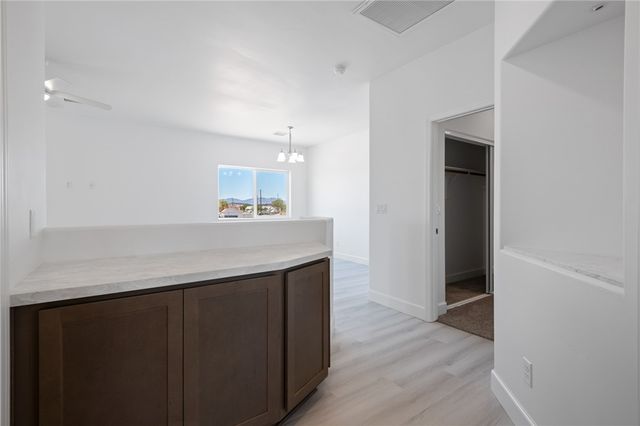 2705 W Shauna Drive, Golden Valley, AZ 86413