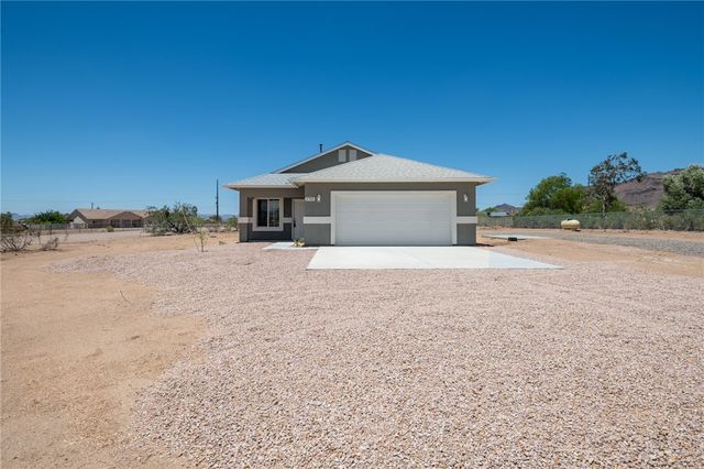 2705 W Shauna Drive, Golden Valley, AZ 86413