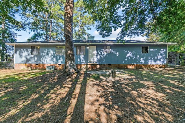 902 S 17th Ave., Hattiesburg, MS 39401