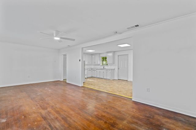 902 S 17th Ave., Hattiesburg, MS 39401