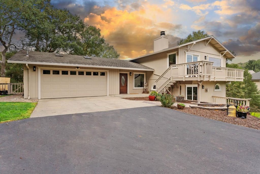 280 Hidden Valley Road, Royal Oaks, CA 95076