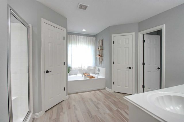 332 Delaware Street, Burleson, TX 76028