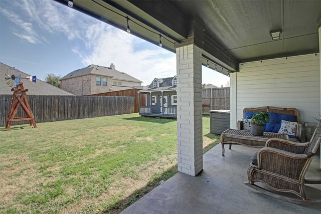 332 Delaware Street, Burleson, TX 76028