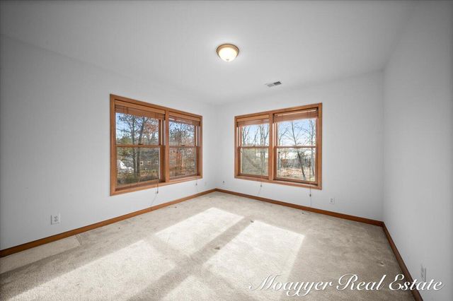 1736 Parker Drive, Wayland, MI 49348