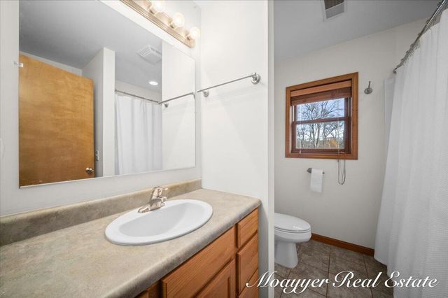 1736 Parker Drive, Wayland, MI 49348