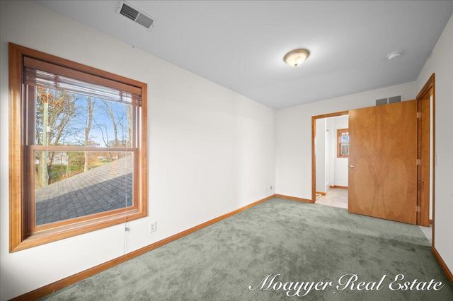 1736 Parker Drive, Wayland, MI 49348