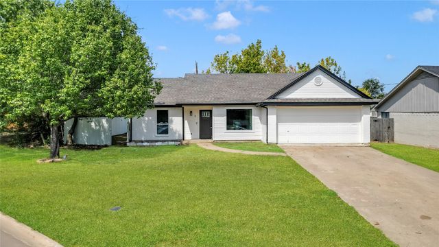 8 Atlanta Court, Mansfield, TX 76063