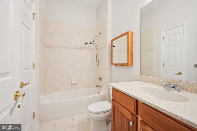 42 LEWIS DR, Mays Landing, NJ 08330